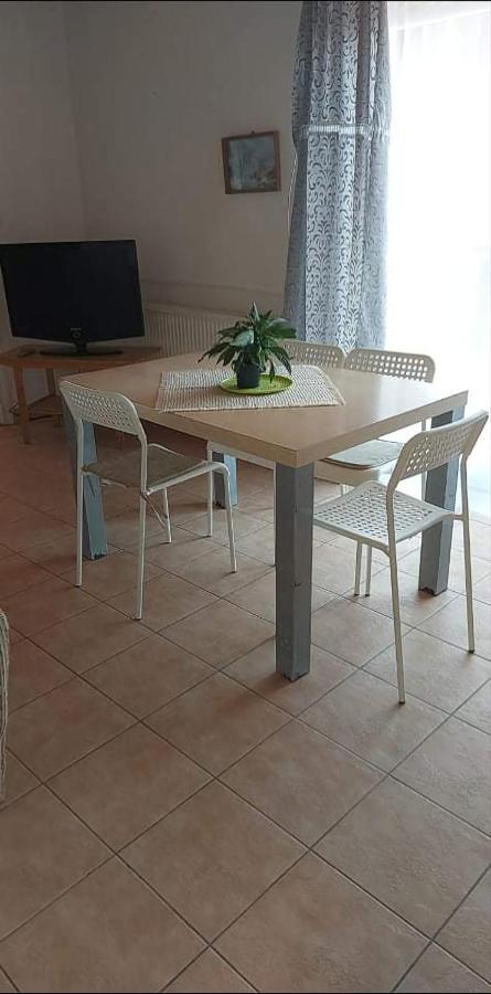 Badacsonyi Pihenes Privat Berlemeny Hotel Бадачонтомай Екстериор снимка
