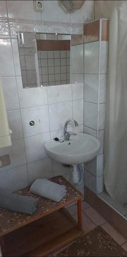 Badacsonyi Pihenes Privat Berlemeny Hotel Бадачонтомай Екстериор снимка